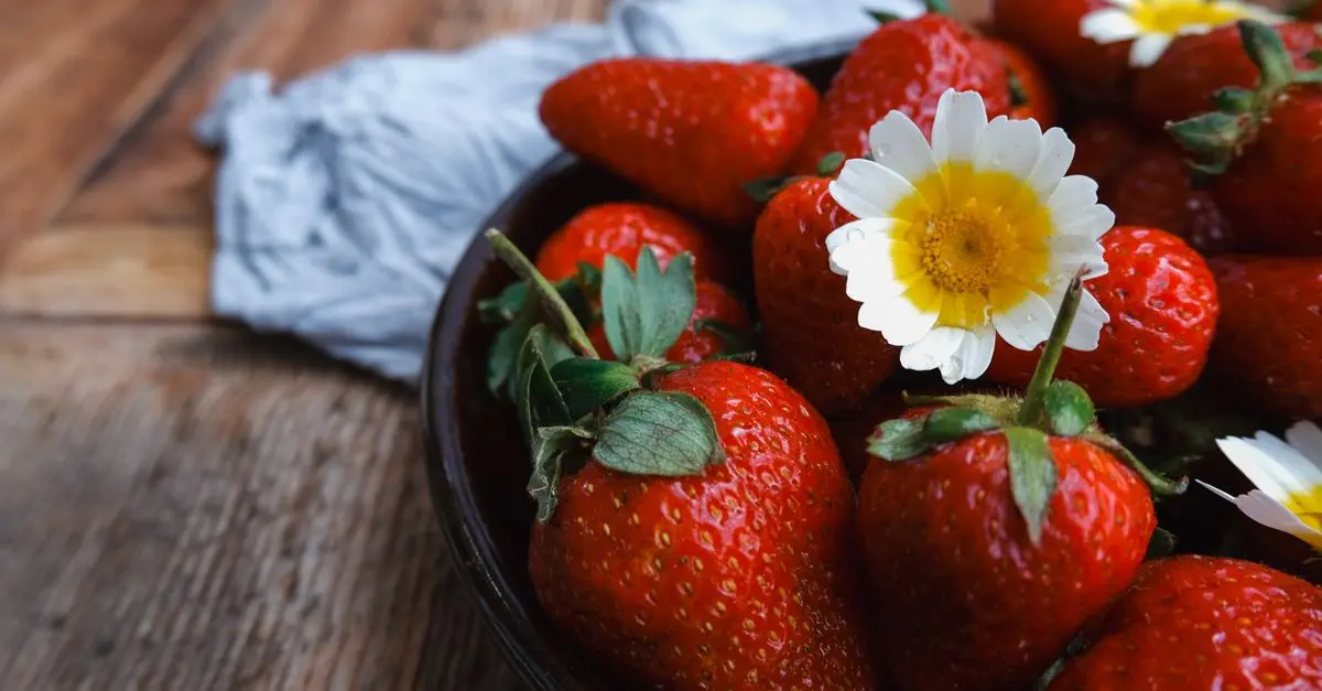Les Fruits de Saison à Consommer au Printemps : Bienfaits et Recettes