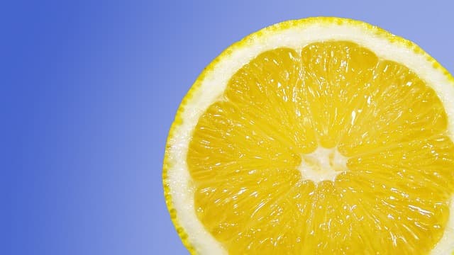 Les Fruits de Saison à Déguster en Mars : Bienfaits et Recettes